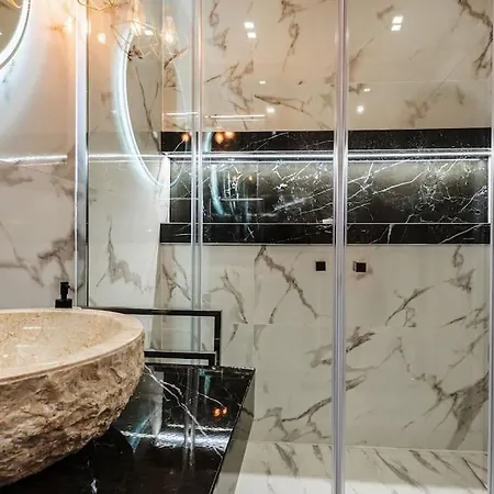 The One - Luxury Stylish With Sea View ! Apartment
