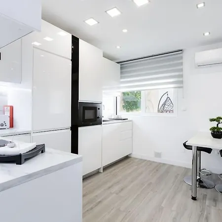 The One - Luxury Stylish With Sea View ! Apartment *